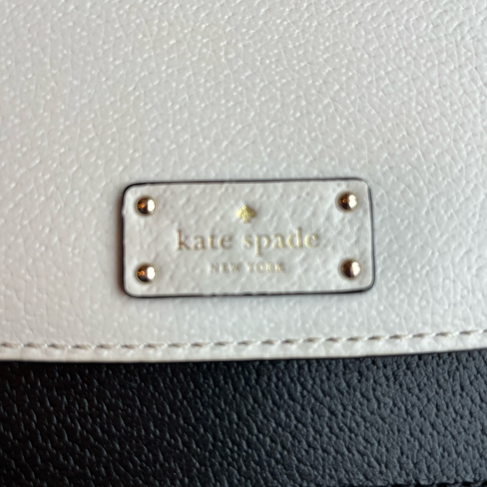 Kate Spade Crossbody - Picture 6 of 10